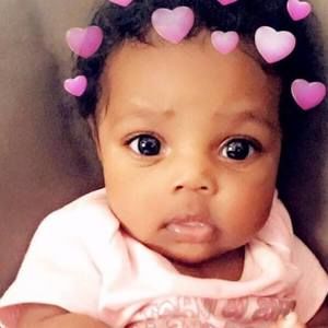 Meet your Posher, Latoya